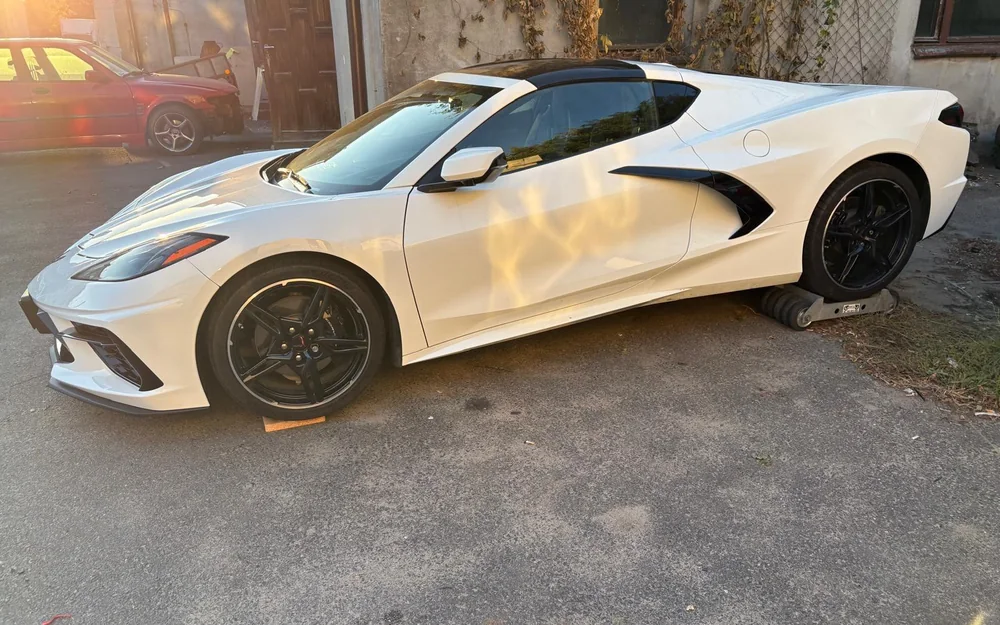 Chevrolet Corvette C8 Stingray 6.2L V8 sprowadzona z USA przez Feniks Car Detailing