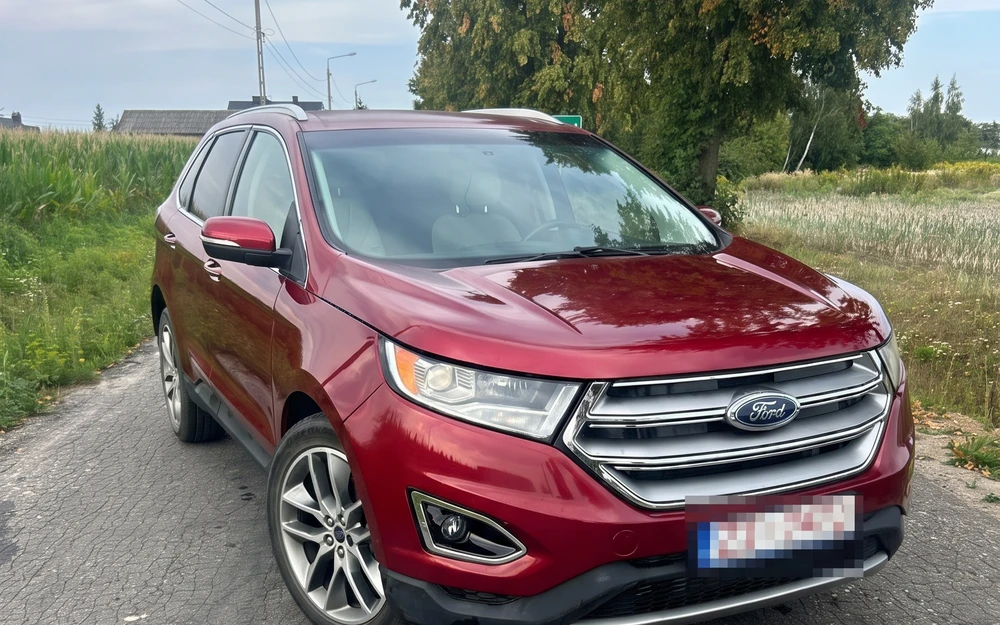 Ford Edge Titanium AWD Ruby Red po imporcie z USA i detailingu w Feniks Łowicz